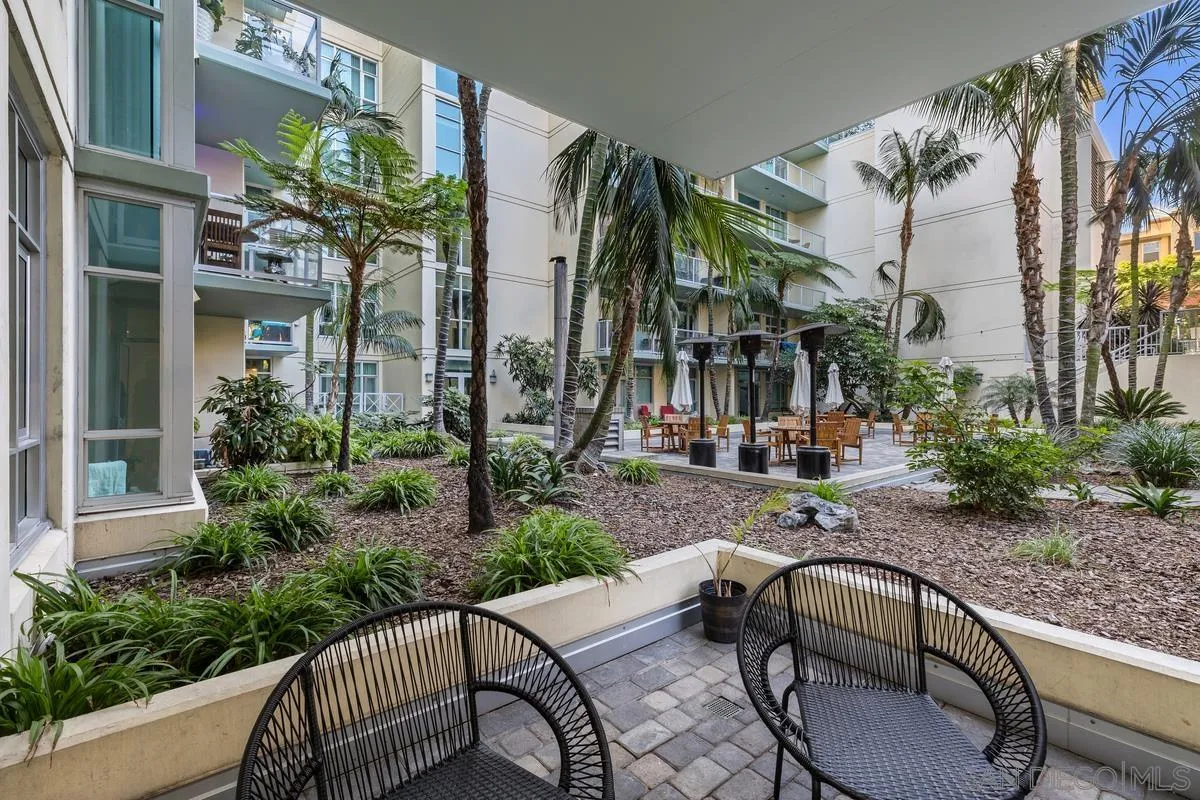 850 Beech St Unit 203