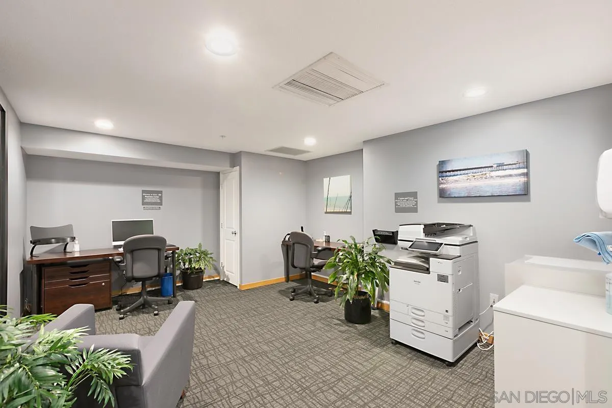 850 Beech St Unit 203