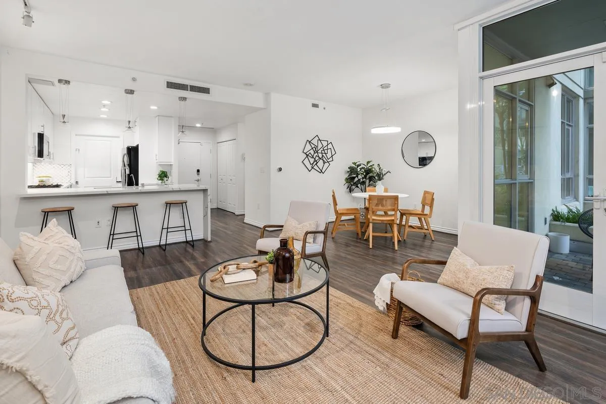 850 Beech St Unit 203