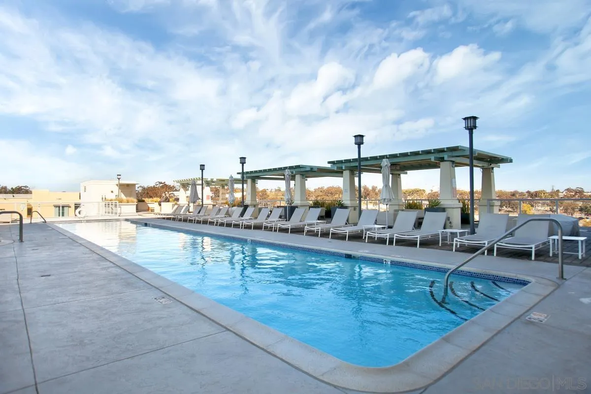 850 Beech St Unit 203