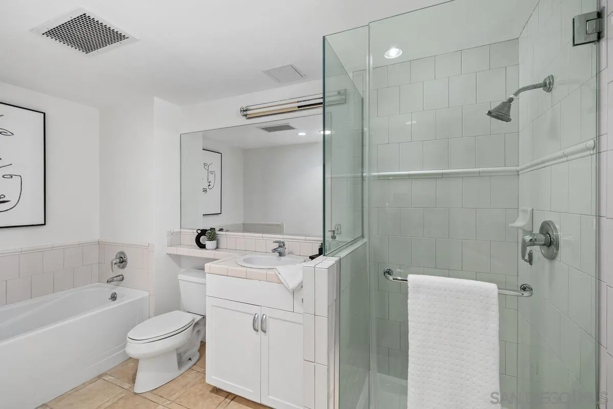 850 Beech St Unit 203