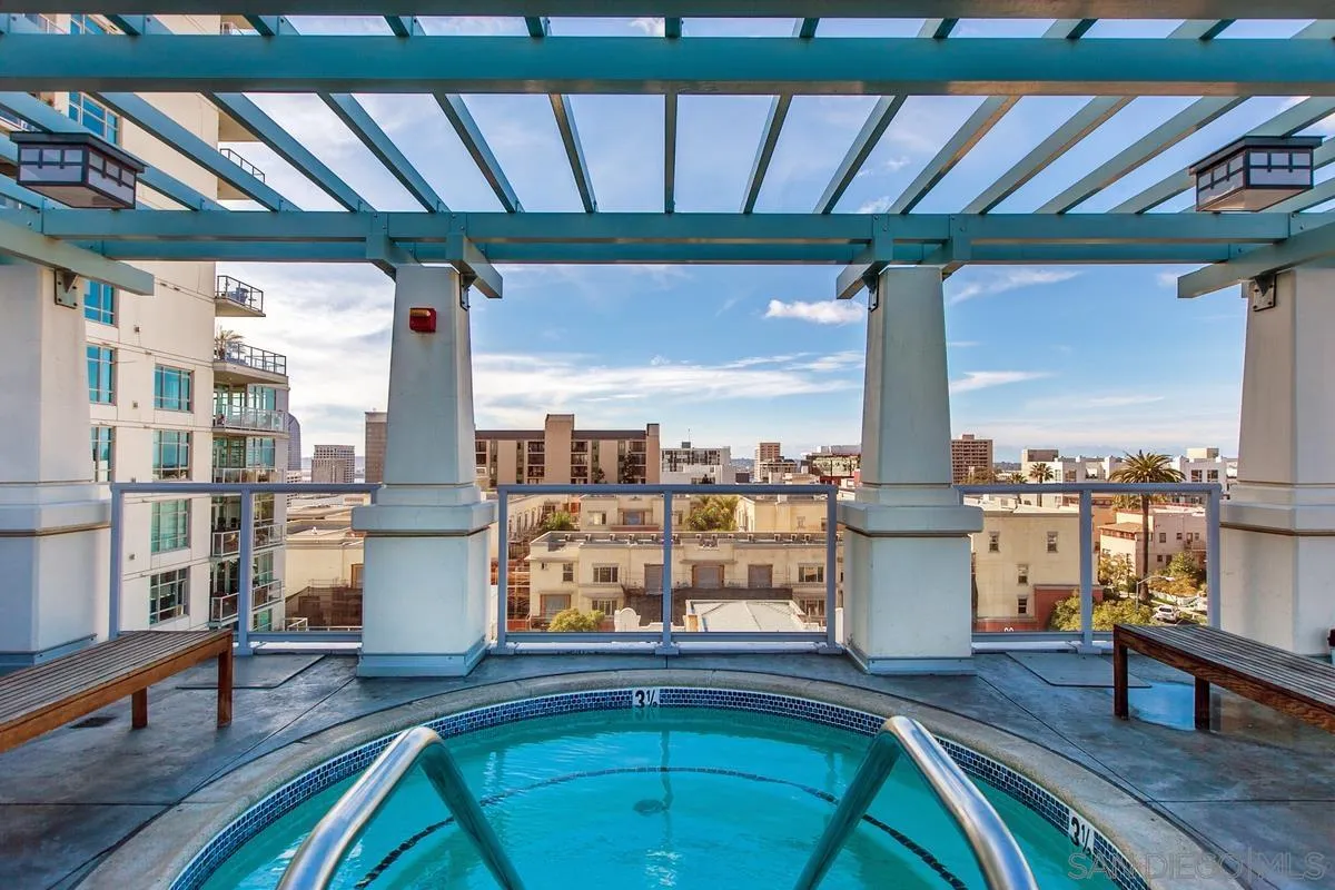 850 Beech St Unit 203