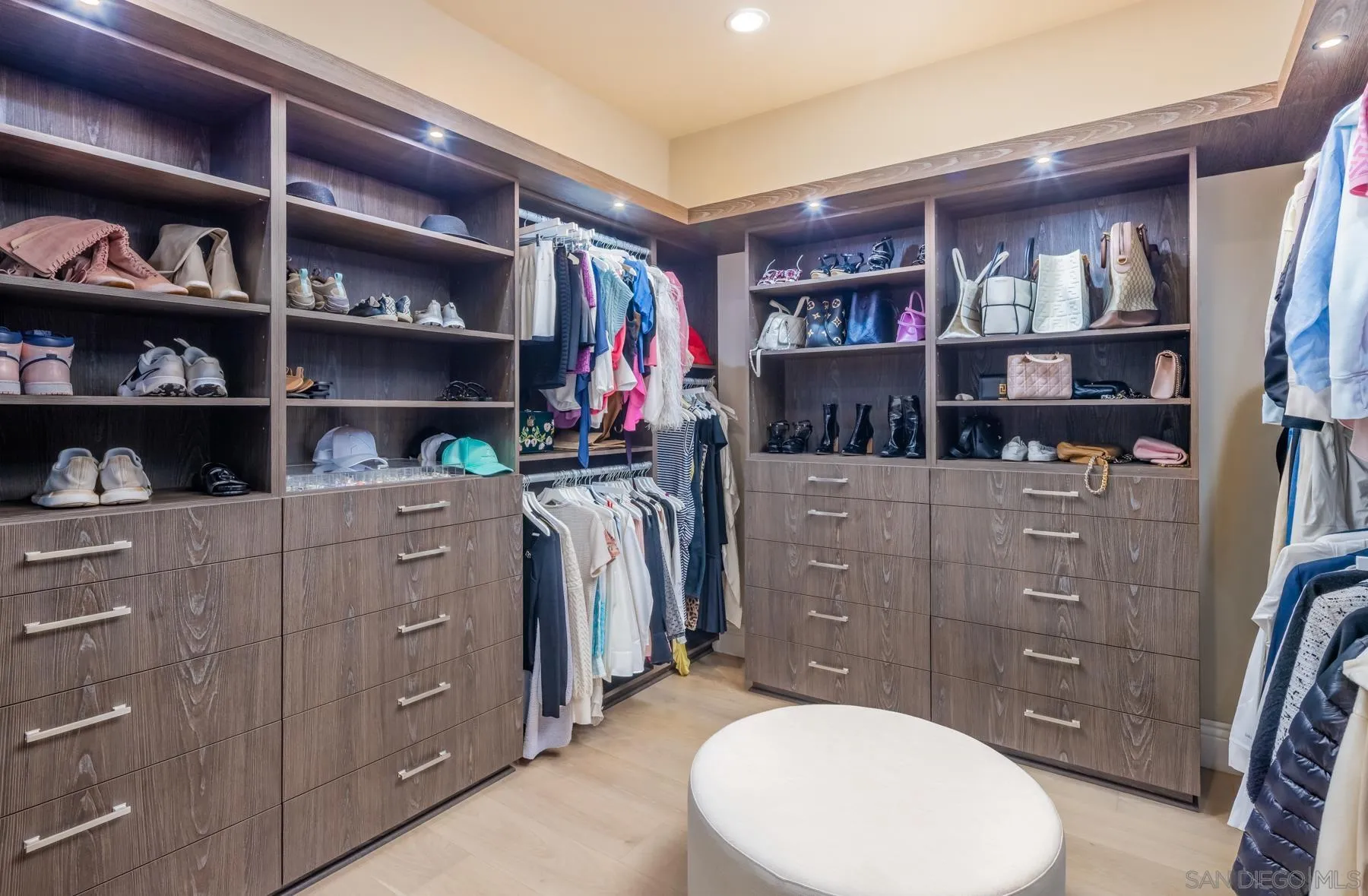 10871 Cadence Isle Ct