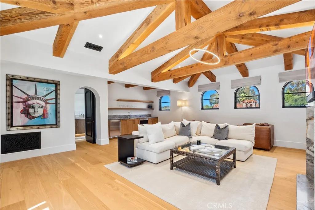 15931 Via De Santa Fe