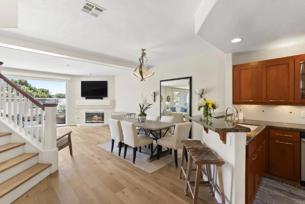2921 Sandy Pointe Unit 3