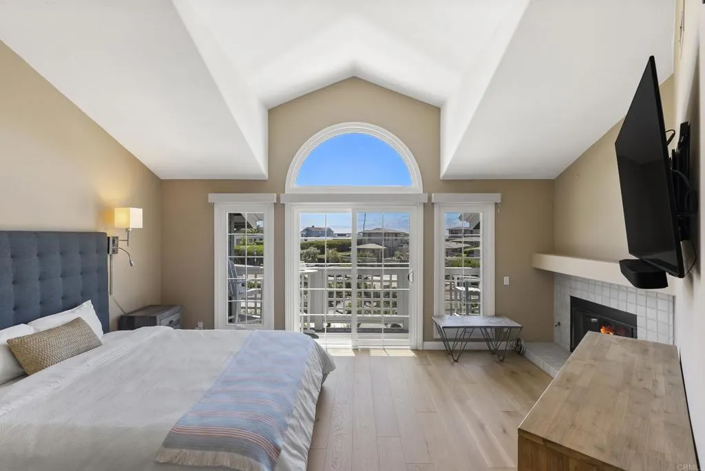 2921 Sandy Pointe Unit 3