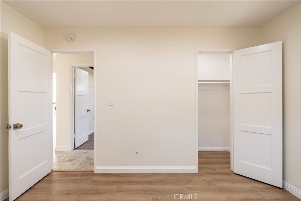 5402 N Fairvalley Avenue