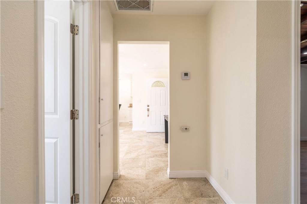 5402 N Fairvalley Avenue