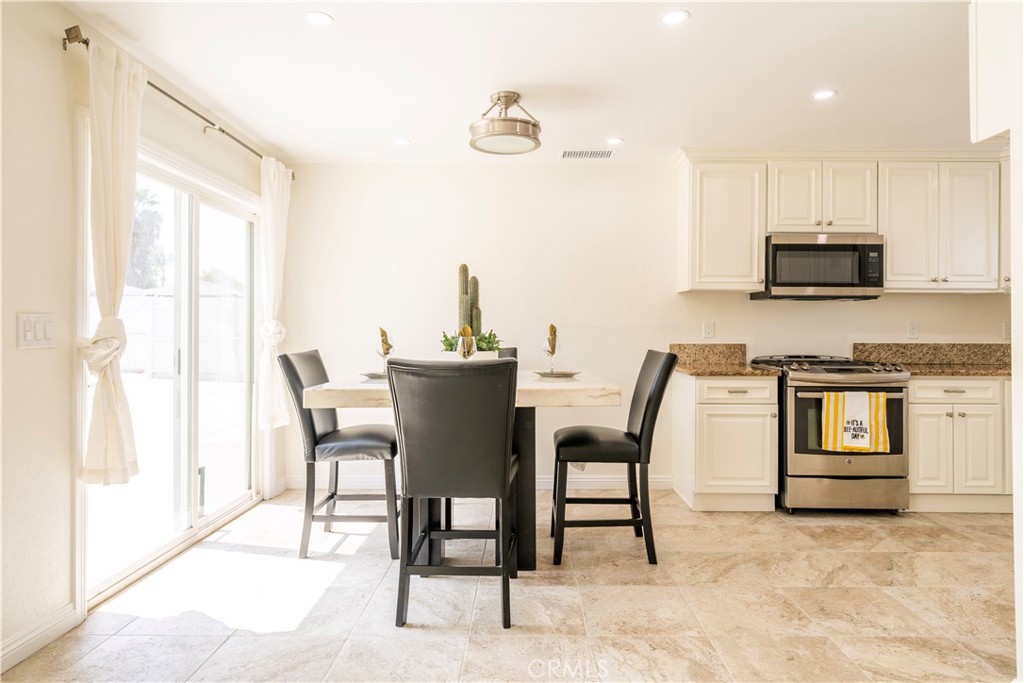 5402 N Fairvalley Avenue