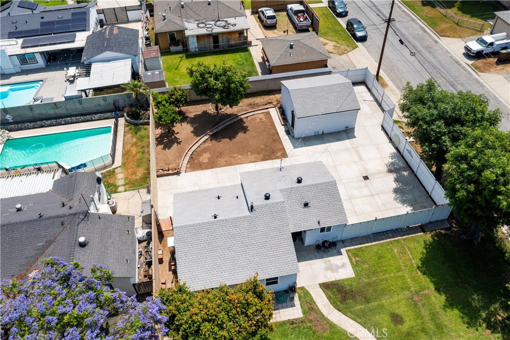 5402 N Fairvalley Avenue