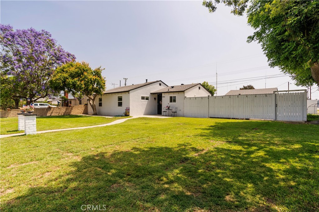 5402 N Fairvalley Avenue
