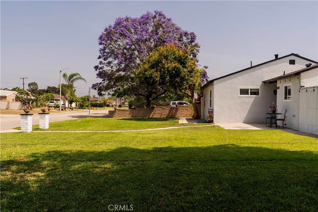 5402 N Fairvalley Avenue