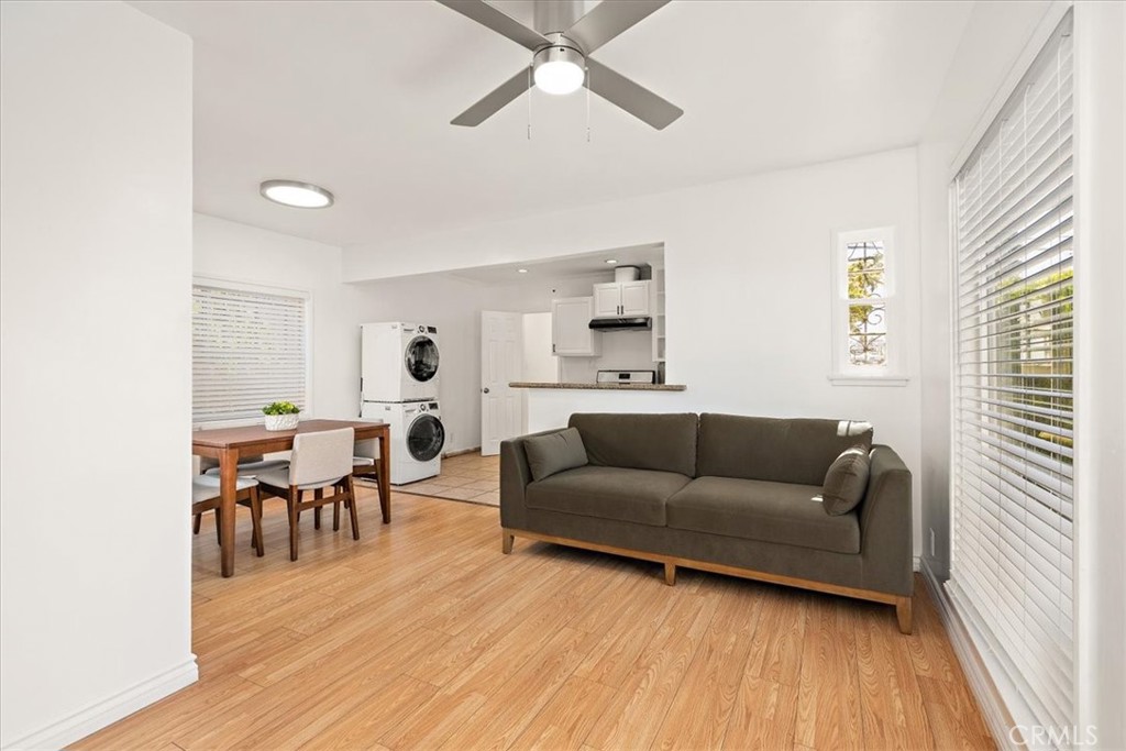 2820 S La Brea Avenue