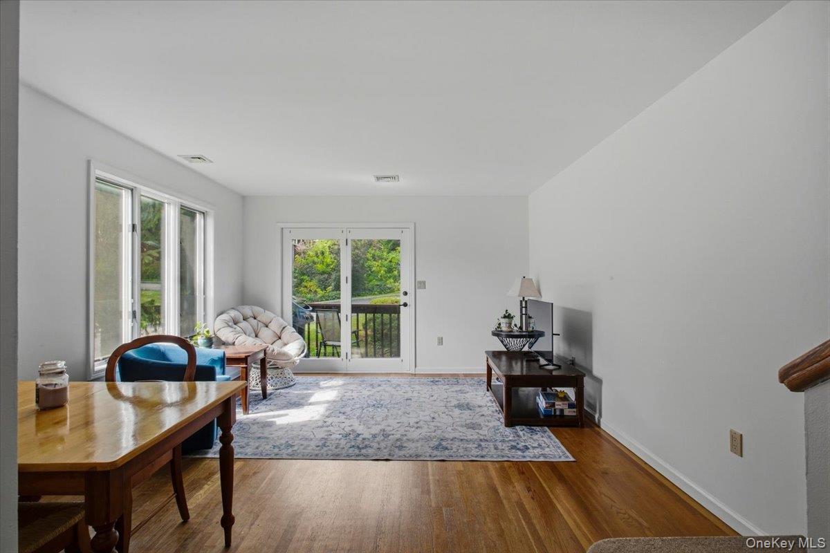 13 Knoll View