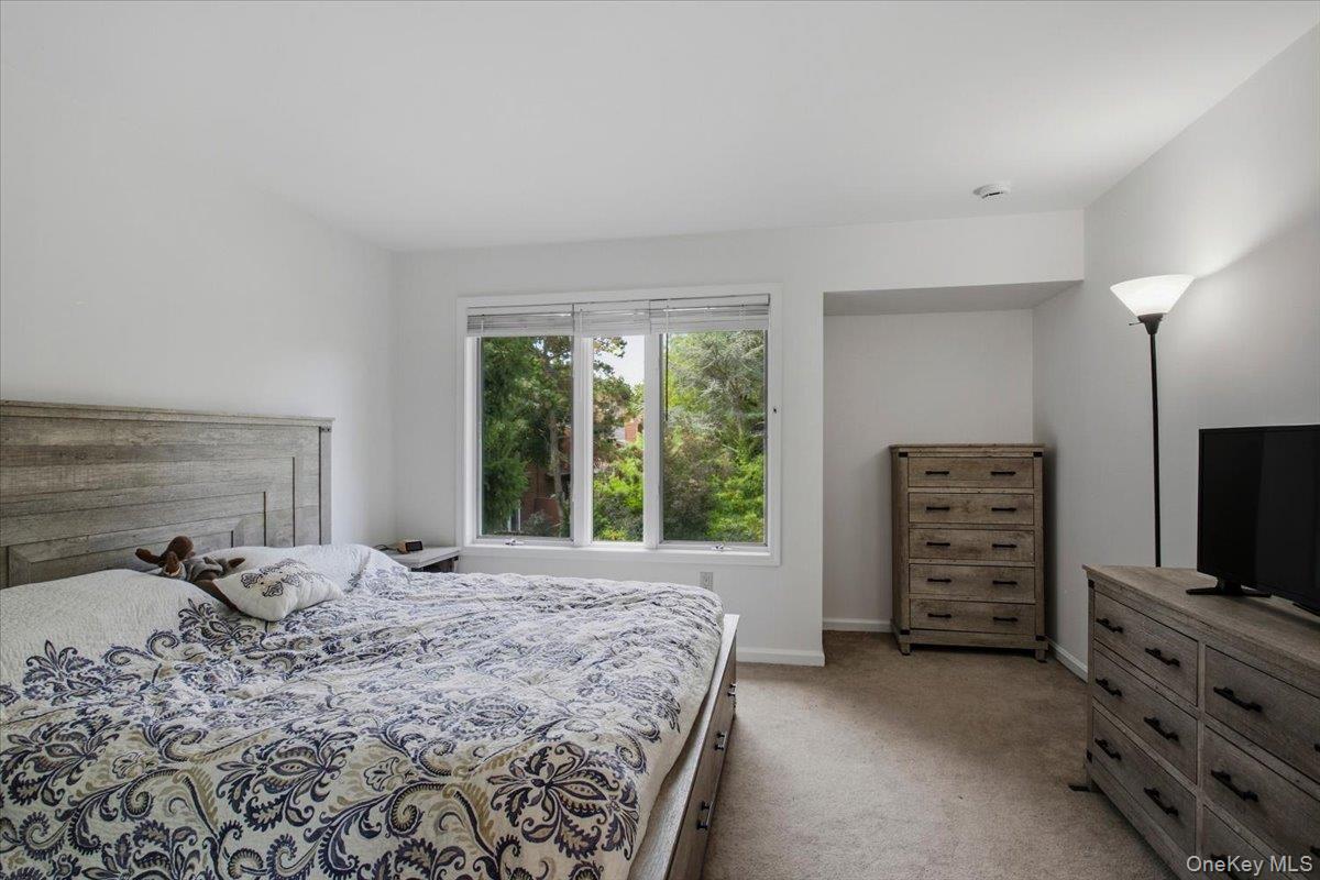 13 Knoll View