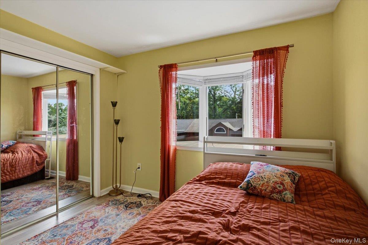 13 Knoll View