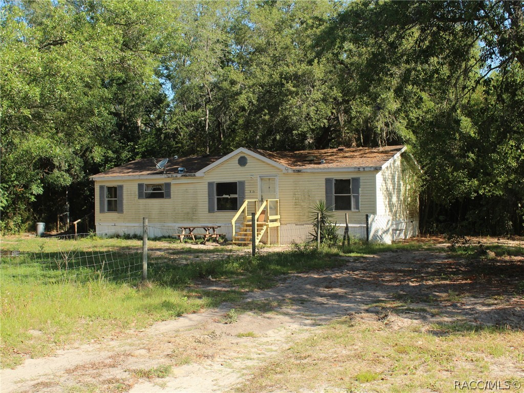 6467 W Linden Drive