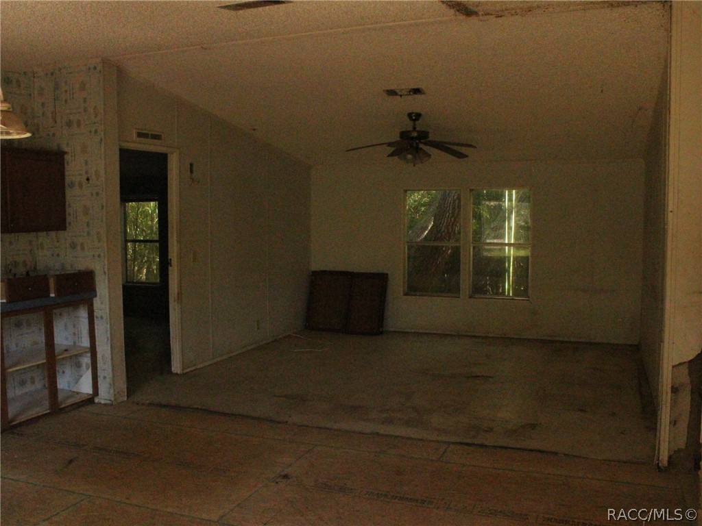 6467 W Linden Drive