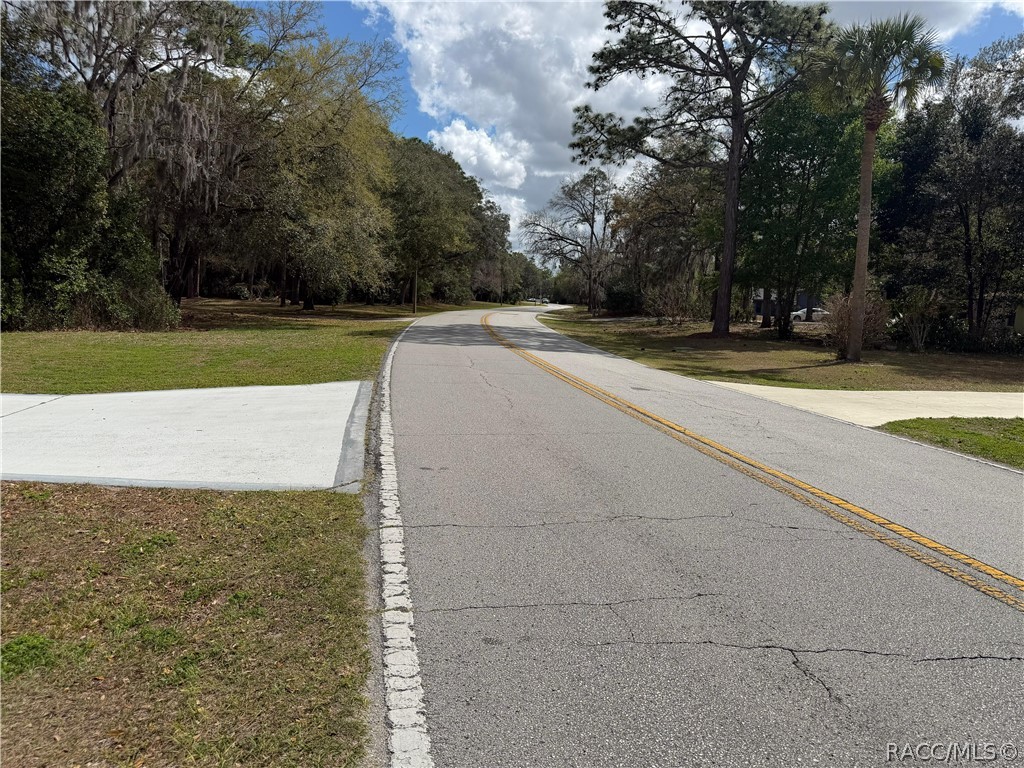 50 Cypress Boulevard W