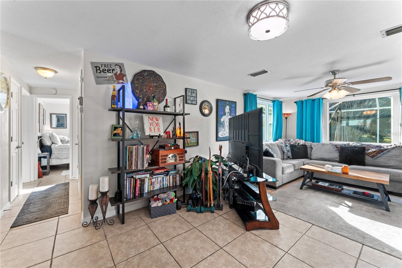 7820 PINEAPPLE LN