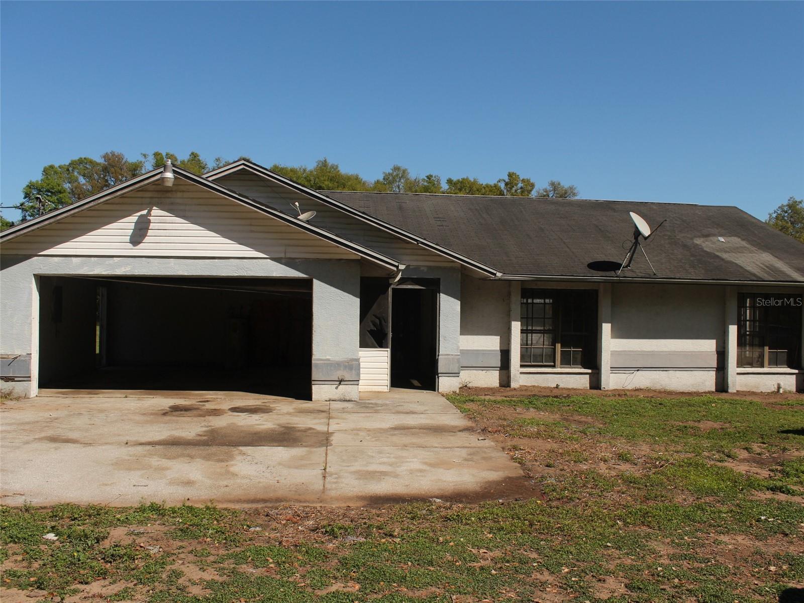 41305 DYKAS LN