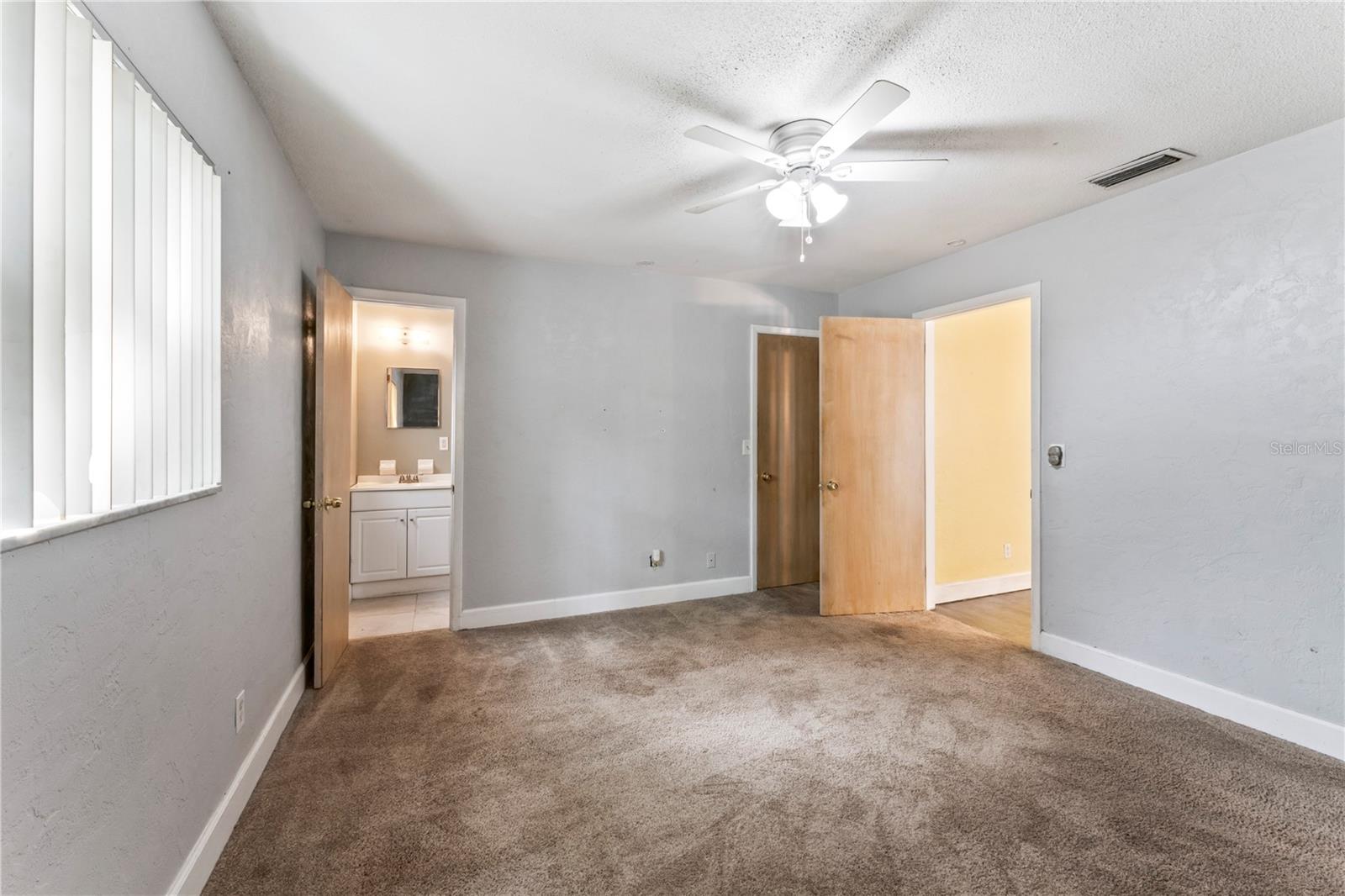 5210 DR MARTIN LUTHER KING JR ST N ST