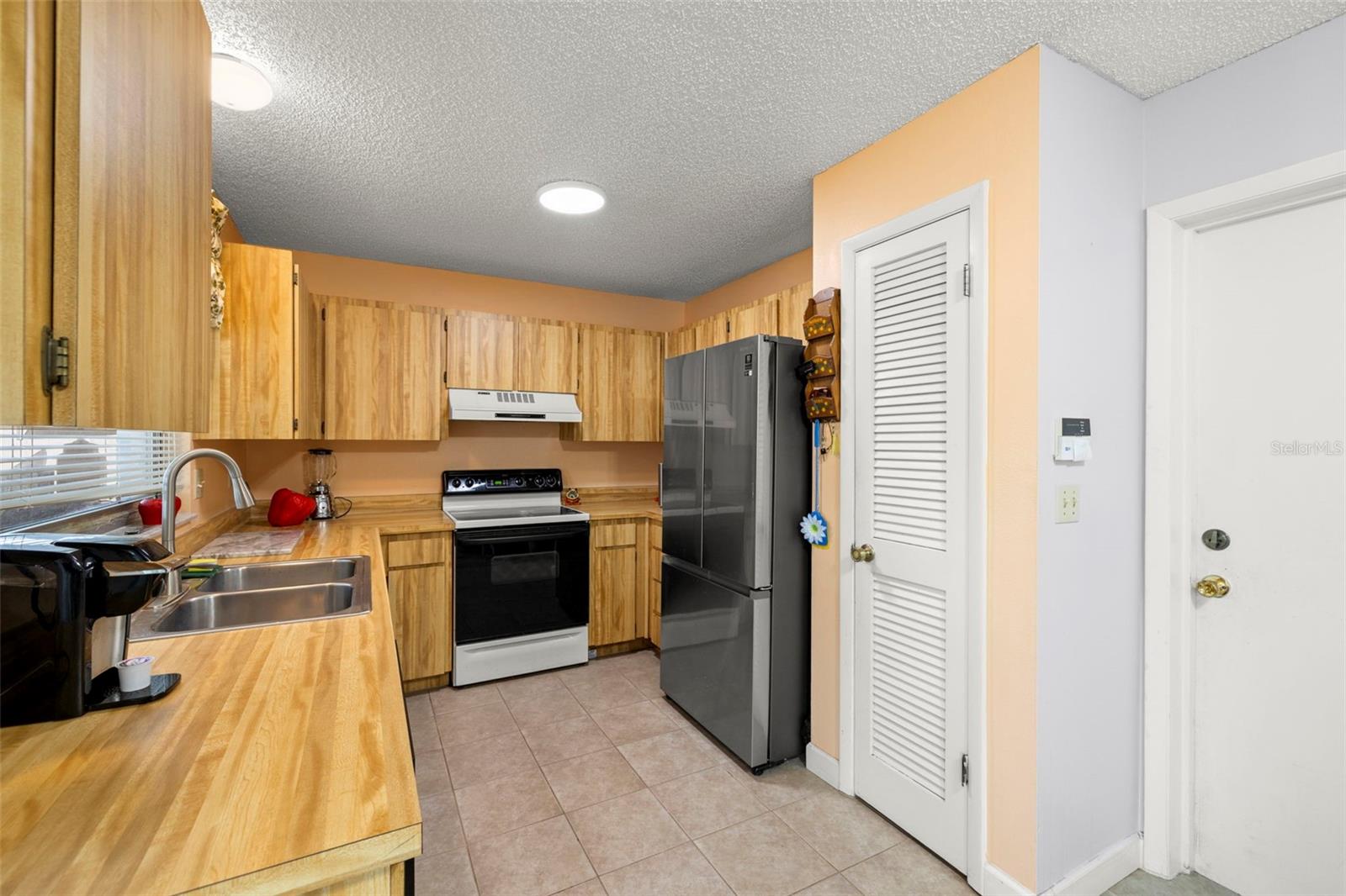 4706 CYPRESS TREE DR