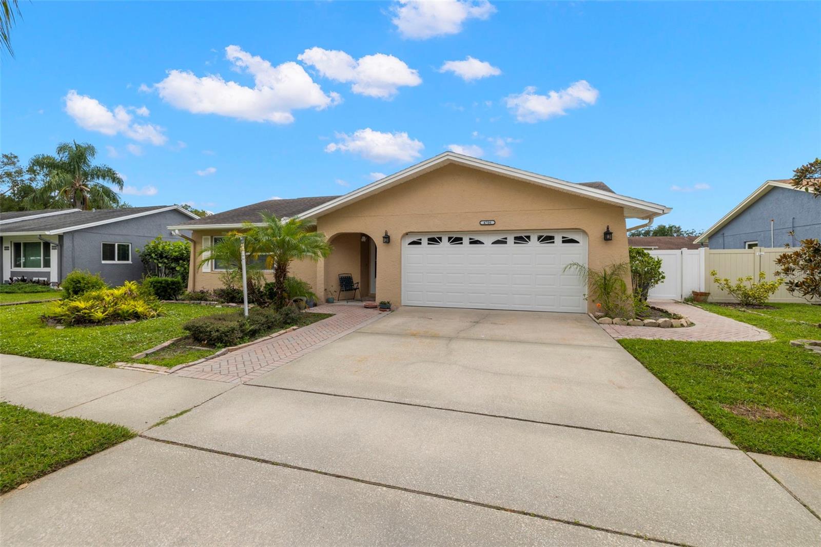 4706 CYPRESS TREE DR