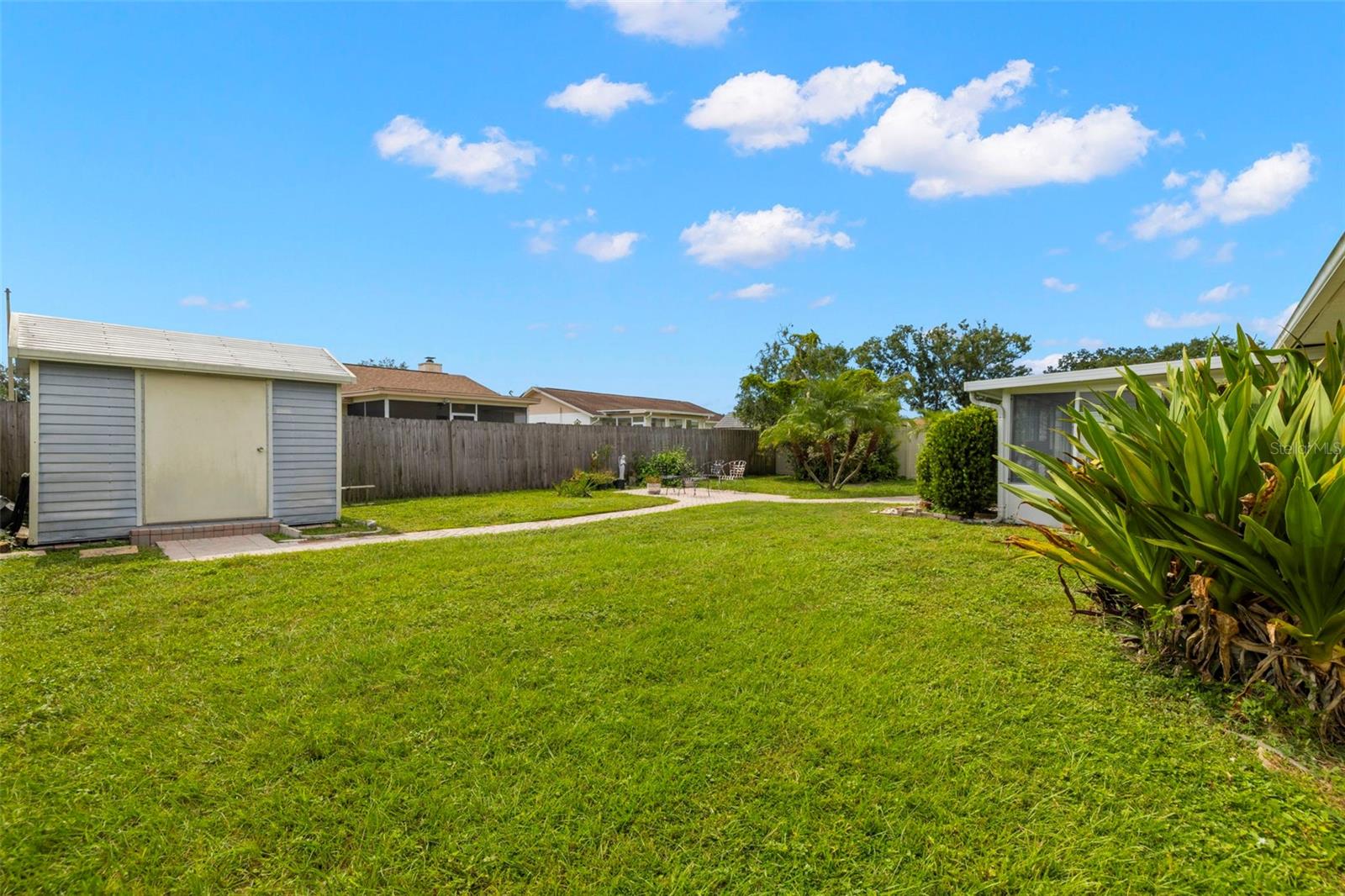 4706 CYPRESS TREE DR