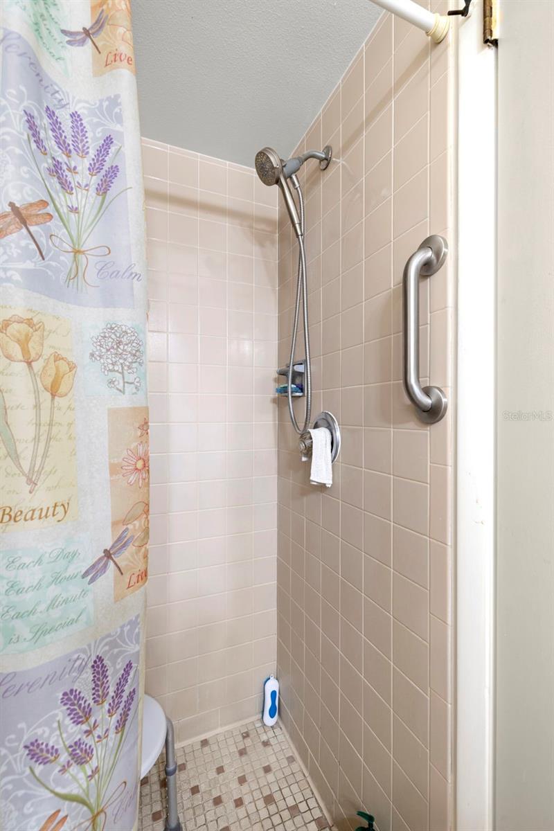 4706 CYPRESS TREE DR