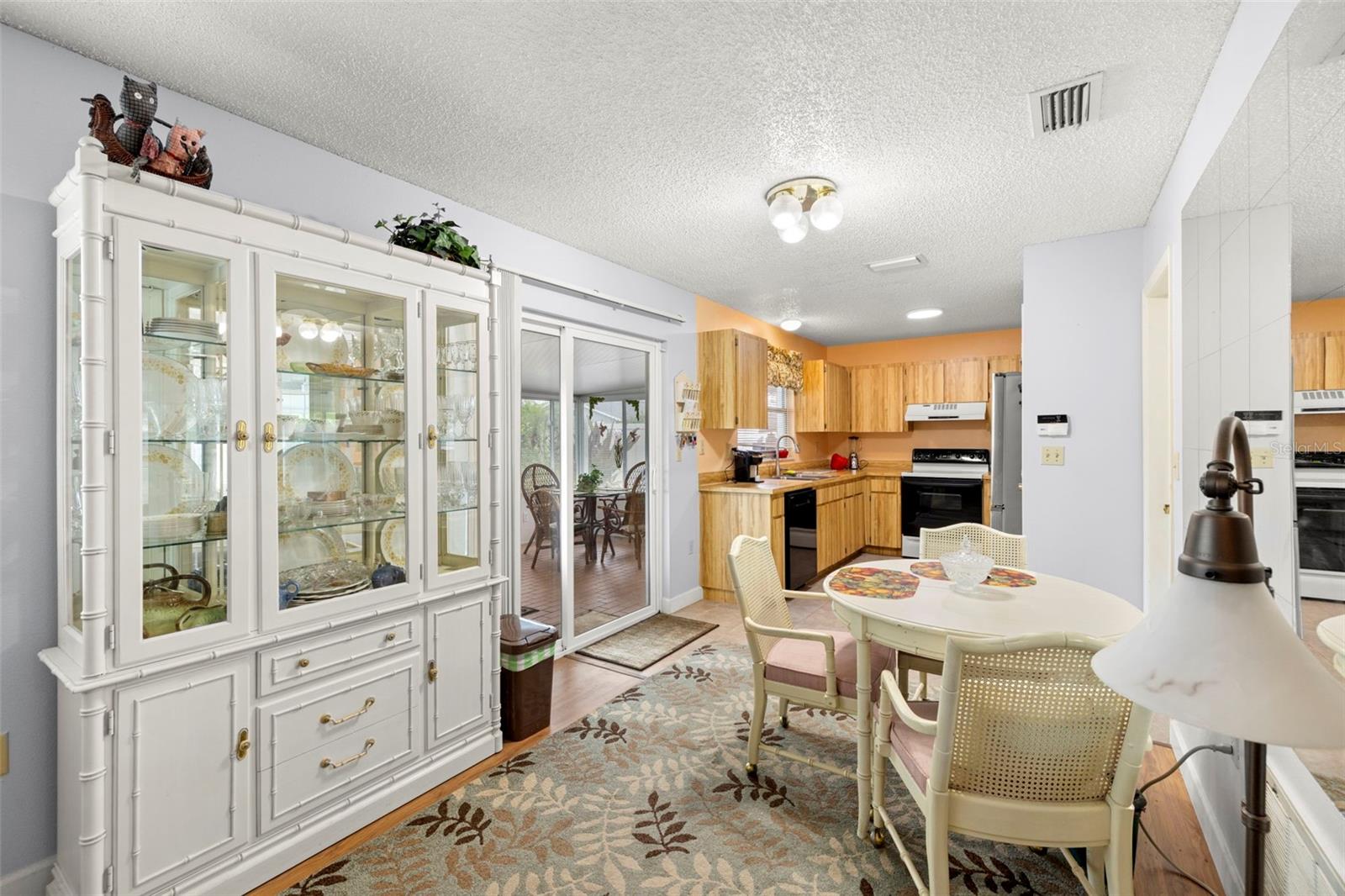 4706 CYPRESS TREE DR