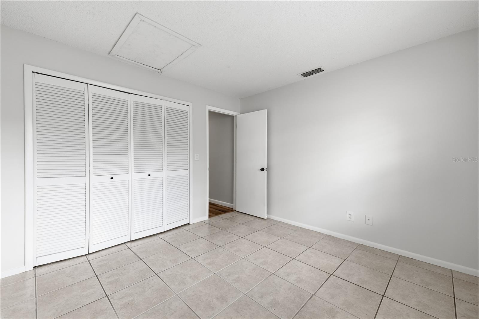 5108 LAWNTON CT