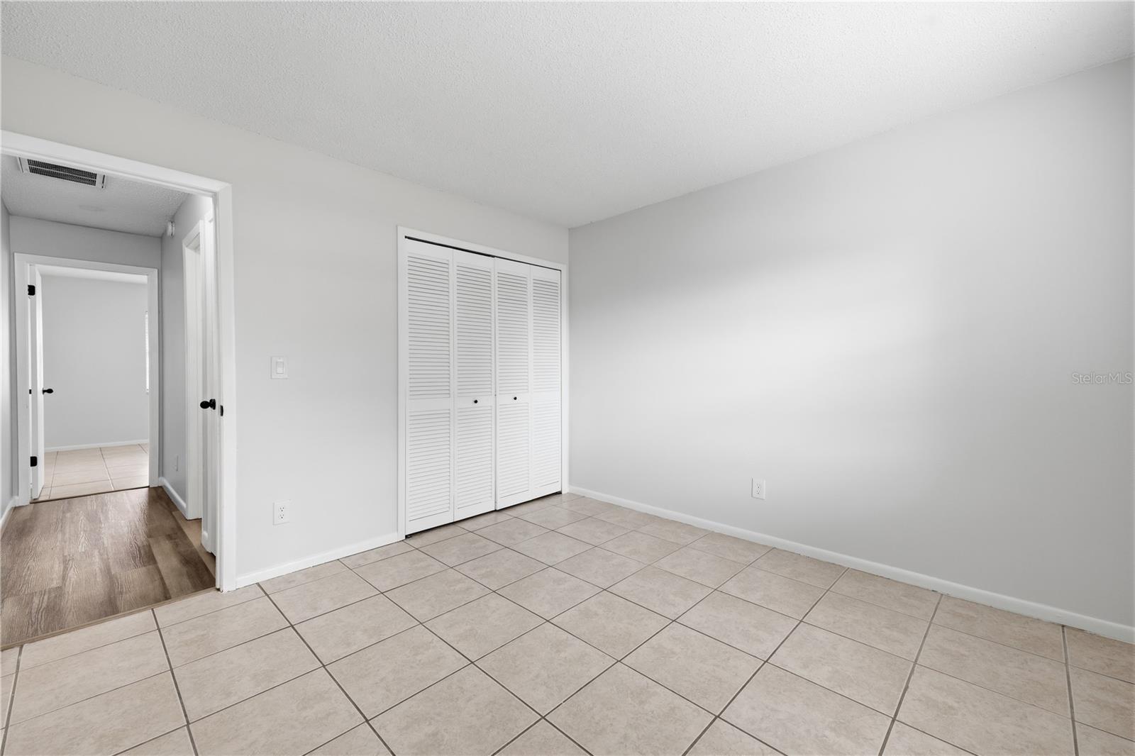 5108 LAWNTON CT