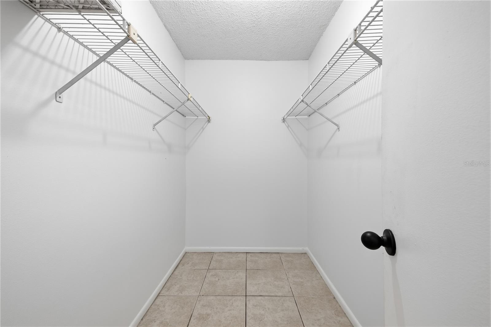 5108 LAWNTON CT