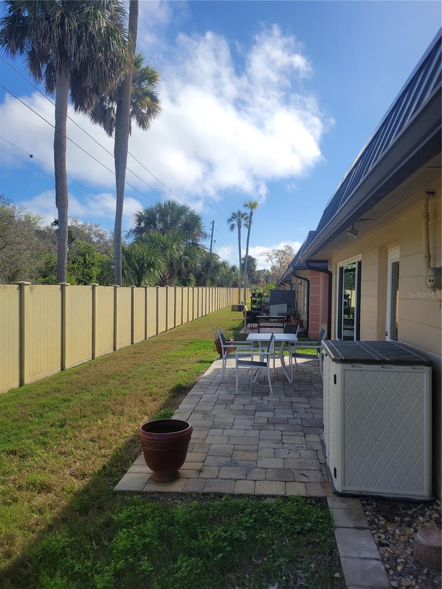 4141 STRATFORD DR #A