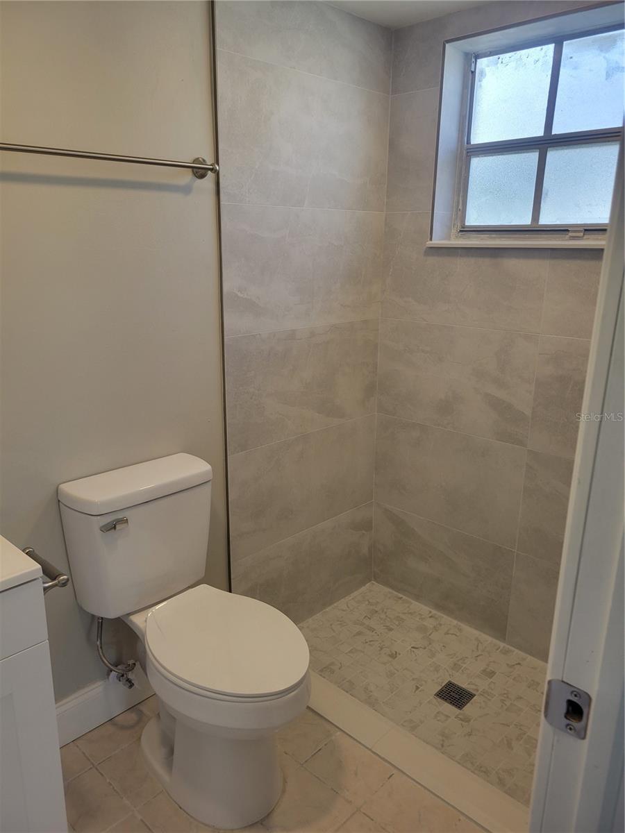 4141 STRATFORD DR #A