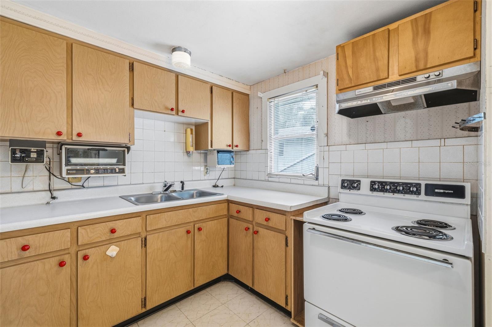4408 W ELM ST