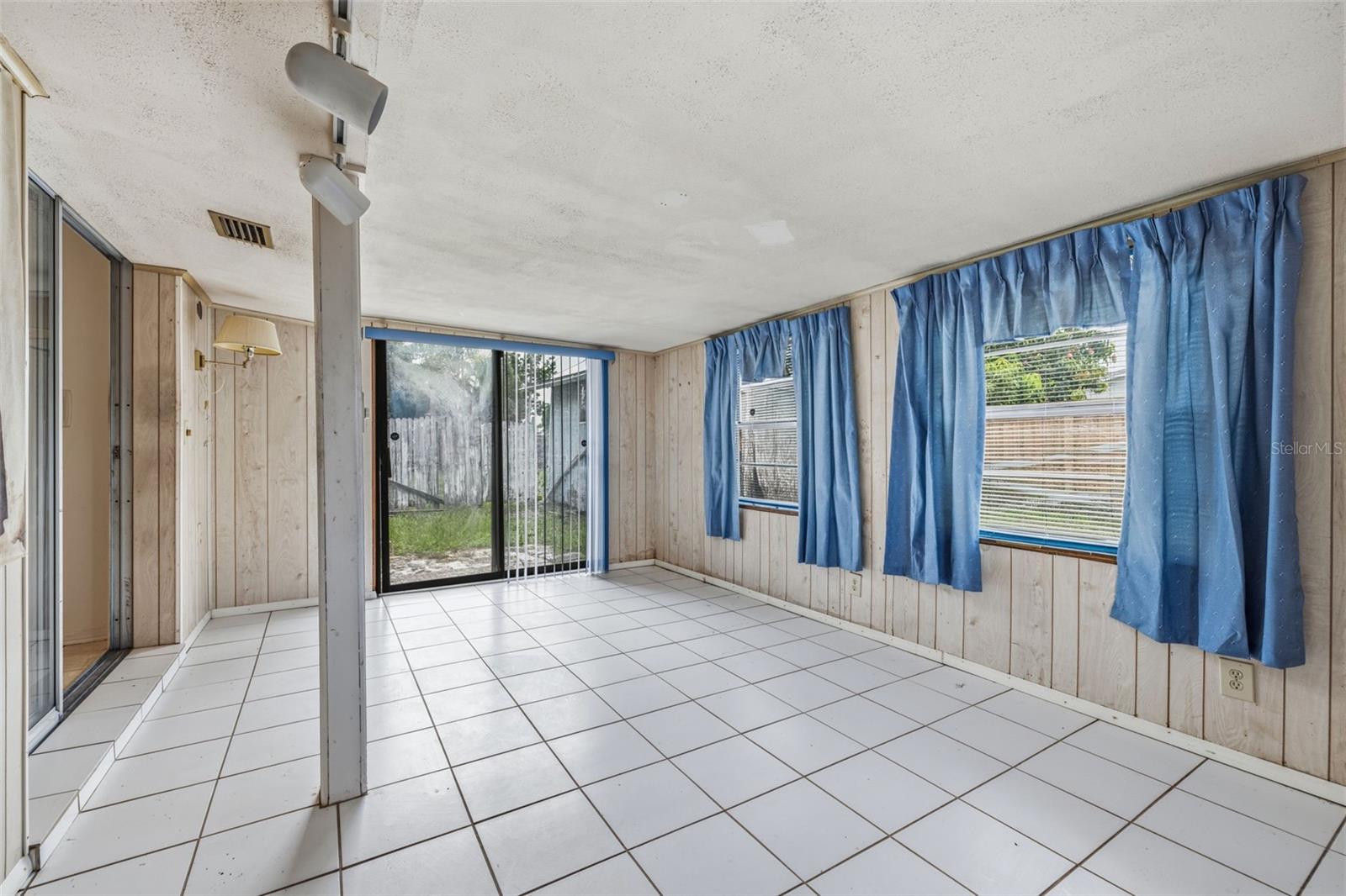 4408 W ELM ST