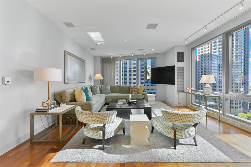 500 Atlantic Ave # B Unit: 14-B