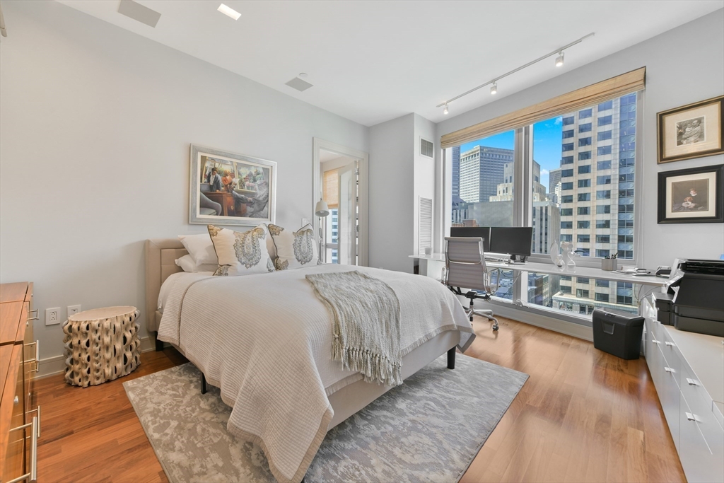 500 Atlantic Ave # B Unit: 14-B
