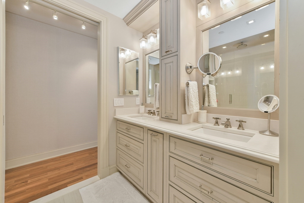 500 Atlantic Ave # B Unit: 14-B