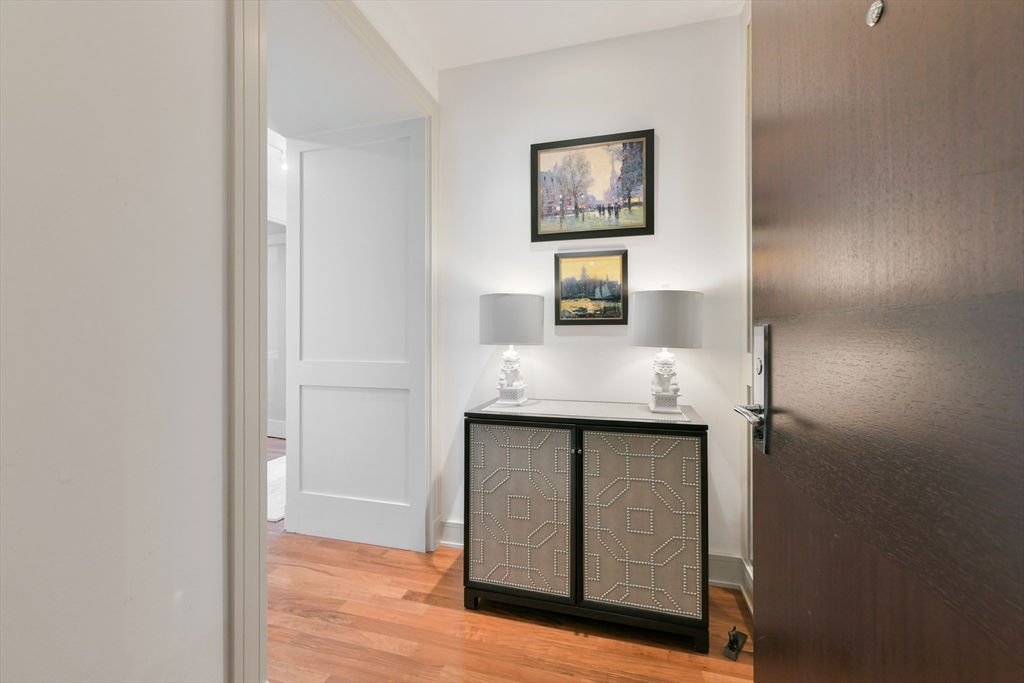 500 Atlantic Ave # B Unit: 14-B