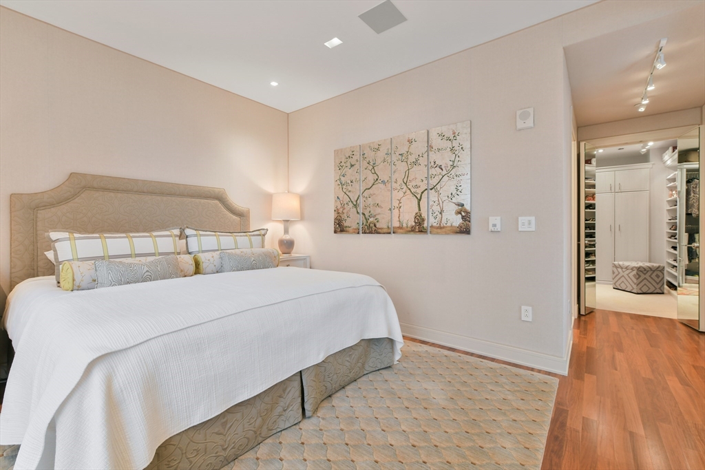 500 Atlantic Ave # B Unit: 14-B