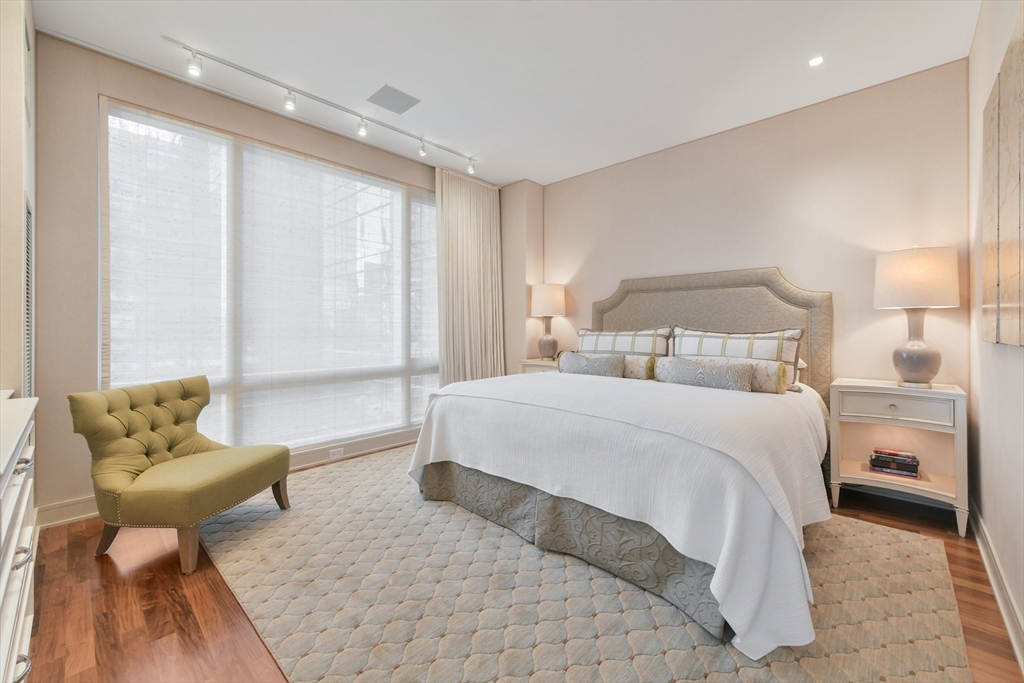 500 Atlantic Ave # B Unit: 14-B