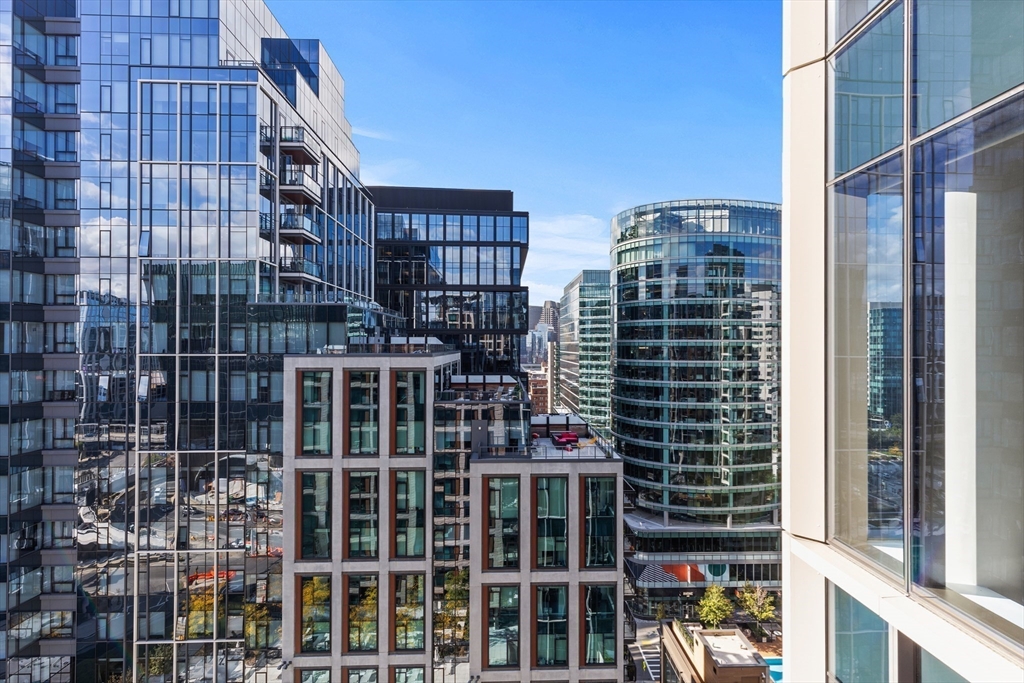 135 Seaport # 1807