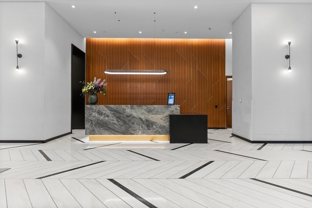 135 Seaport # 1807