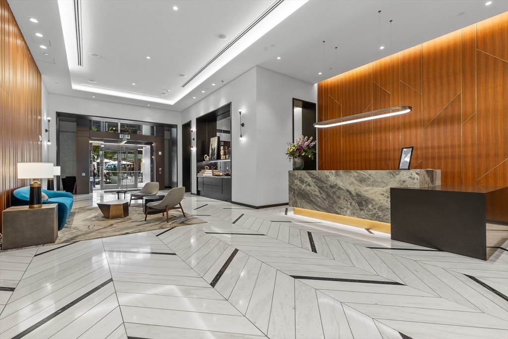 135 Seaport # 1807