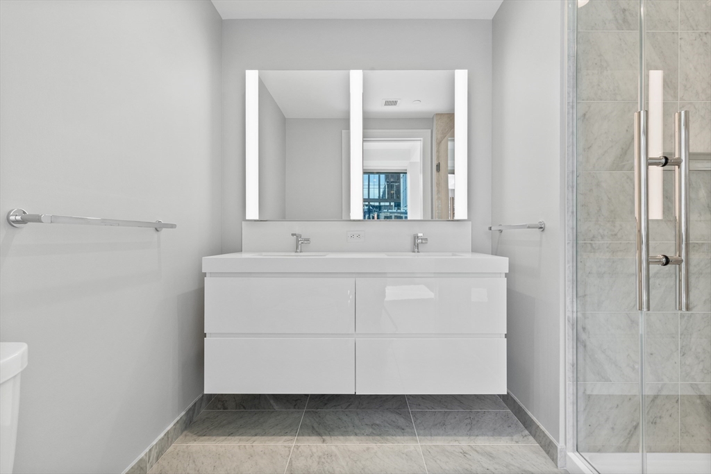 135 Seaport # 1807