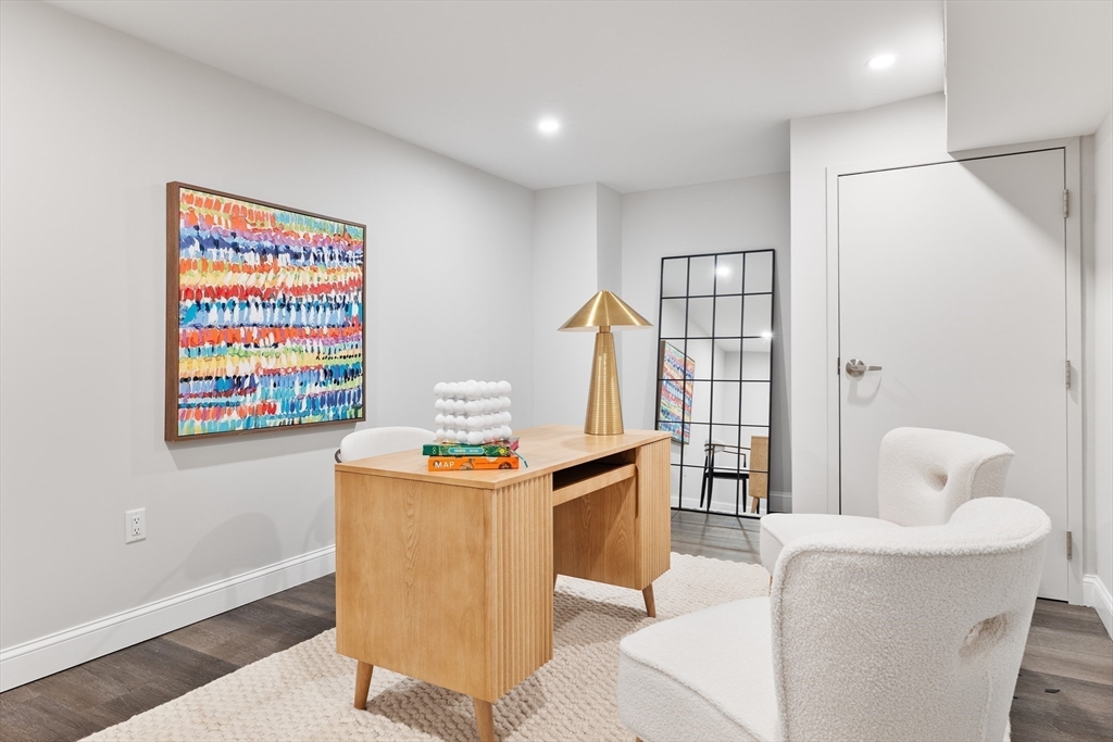 771 Harrison Ave Unit: PH612
