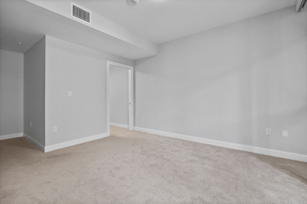 771 Harrison Ave # 305